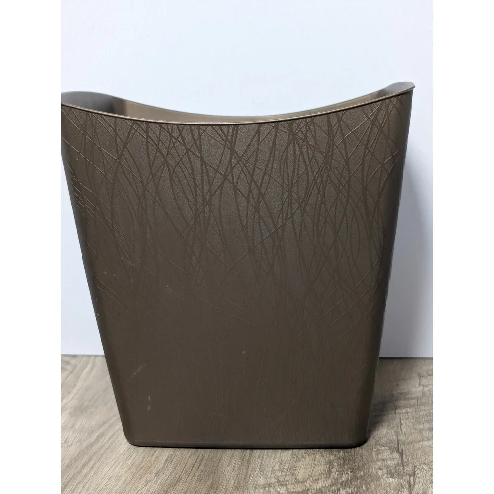 Hefty Decorative Willow Textured Plastic Wastebasket TrashCan Bronze/Brown 3.5gl